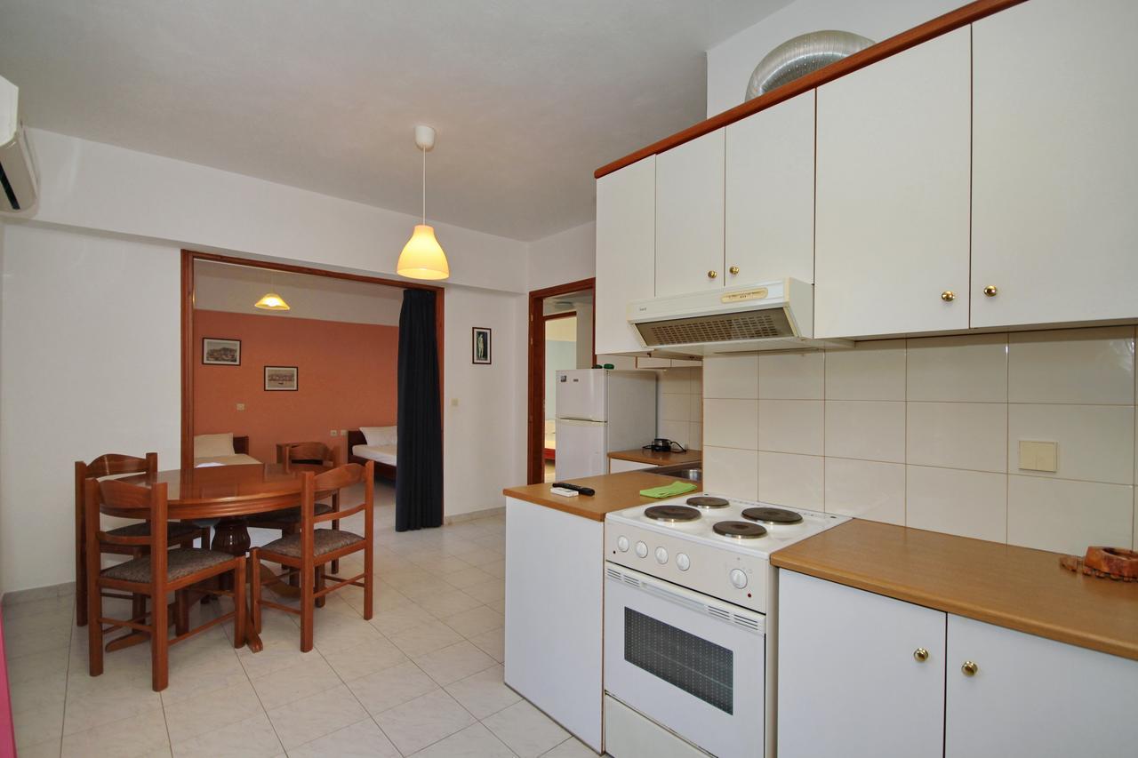 Filoxenia Apartment Paralio Astros Exterior photo